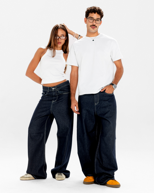 MID-RISE BAGGY JEANS