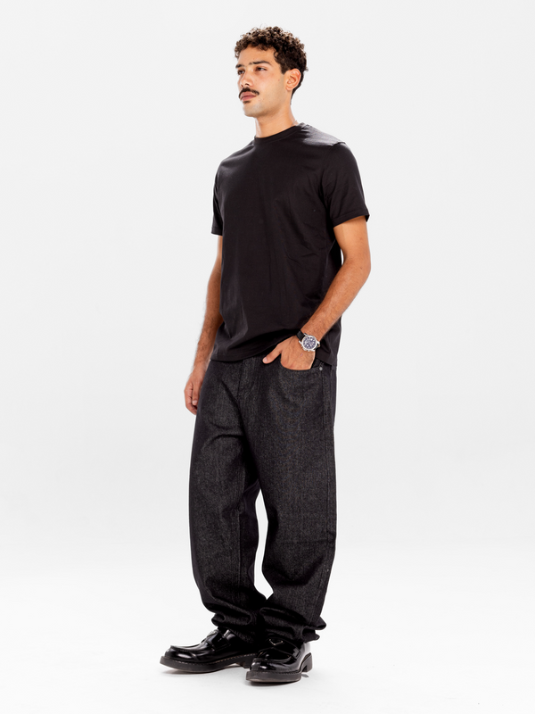 MEN’S STRAIGHT-LEG JEANS