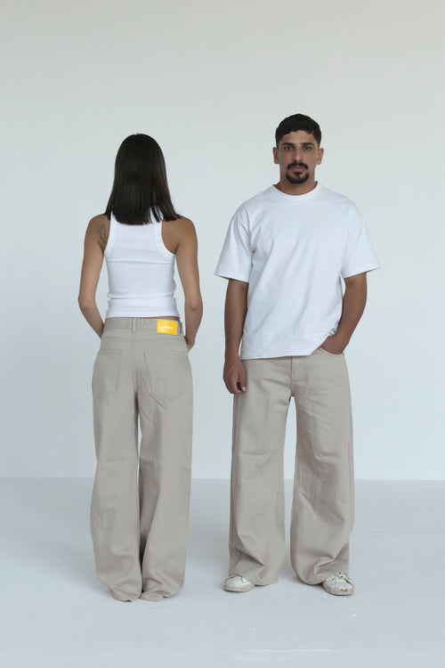 LIGHTWEIGHT BAGGY JEANS