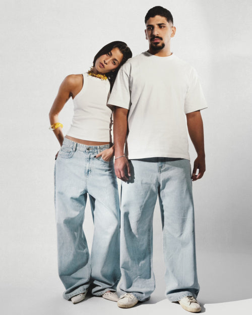 MID-RISE BAGGY JEANS